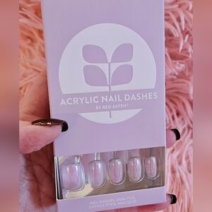 Red Aspen Acrylic Nail Dashes, BLUSHING BERYL